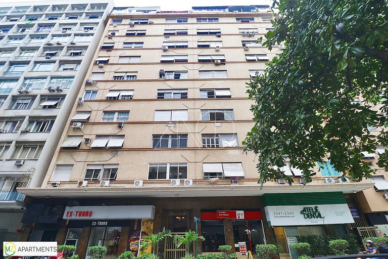 Silencioso e Aconchegante Studio na Quadra da Praia em Copa