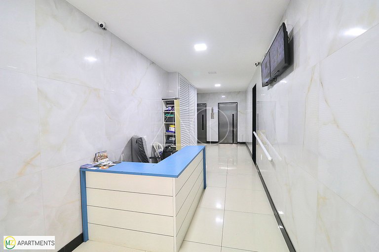 Studio para temporada com vista lateral para o mar!