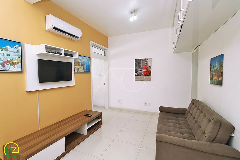 Lindo Dois Quartos renovado na Quadra da Praia para Seis Pes