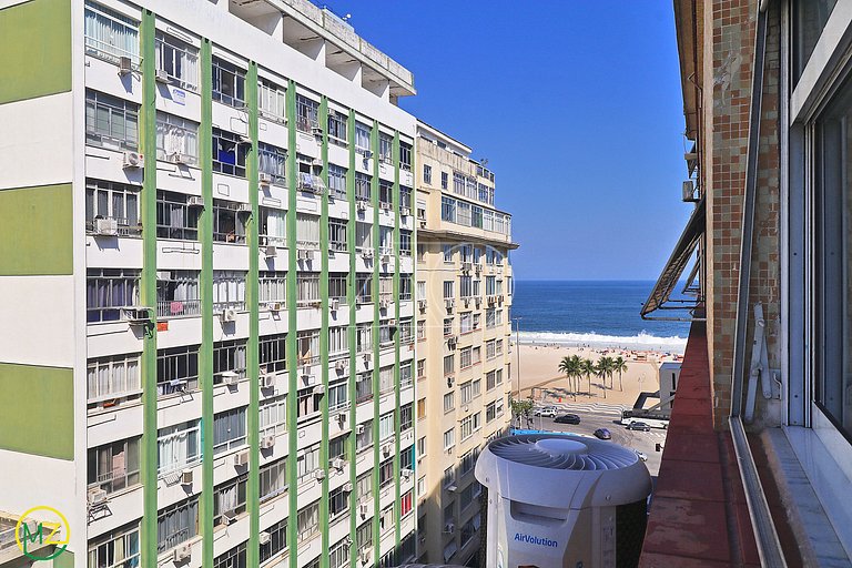 Lindo Dois Quartos renovado na Quadra da Praia para Seis Pes