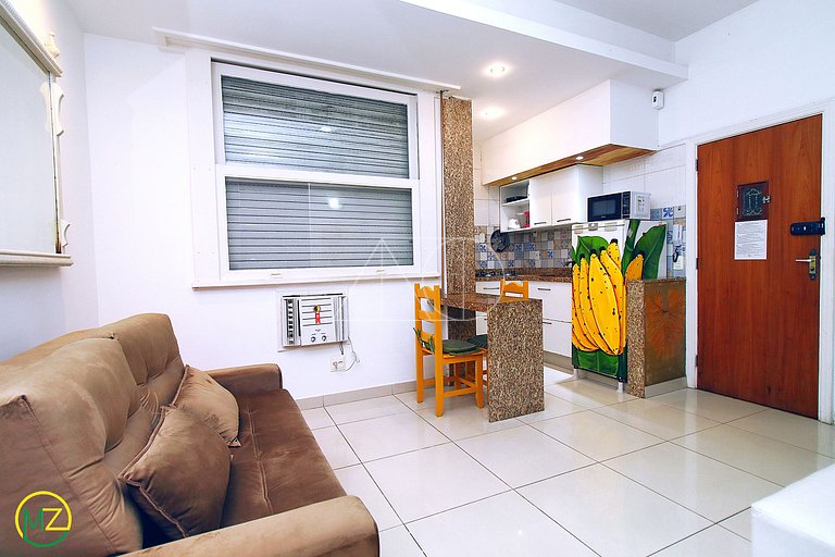 Silencioso e Aconchegante Studio na Quadra da Praia em Copa