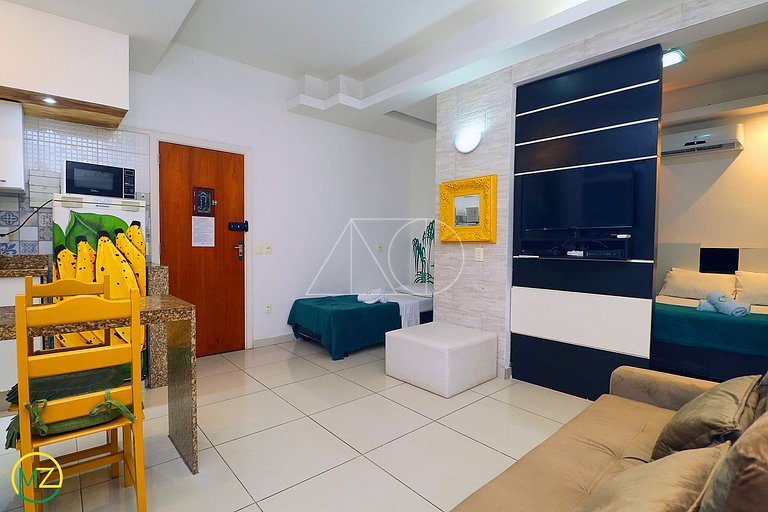 Silencioso e Aconchegante Studio na Quadra da Praia em Copa