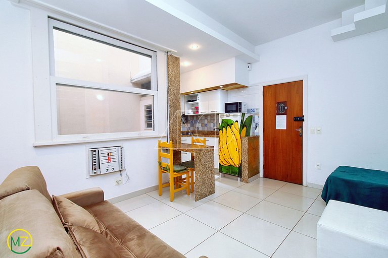 Silencioso e Aconchegante Studio na Quadra da Praia em Copa