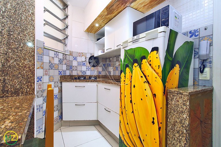 Silencioso e Aconchegante Studio na Quadra da Praia em Copa