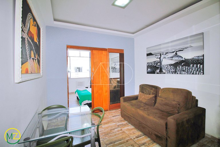 Studio para temporada com vista lateral para o mar!