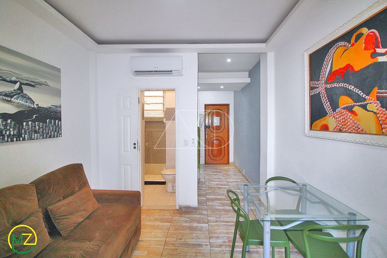 Studio para temporada com vista lateral para o mar!