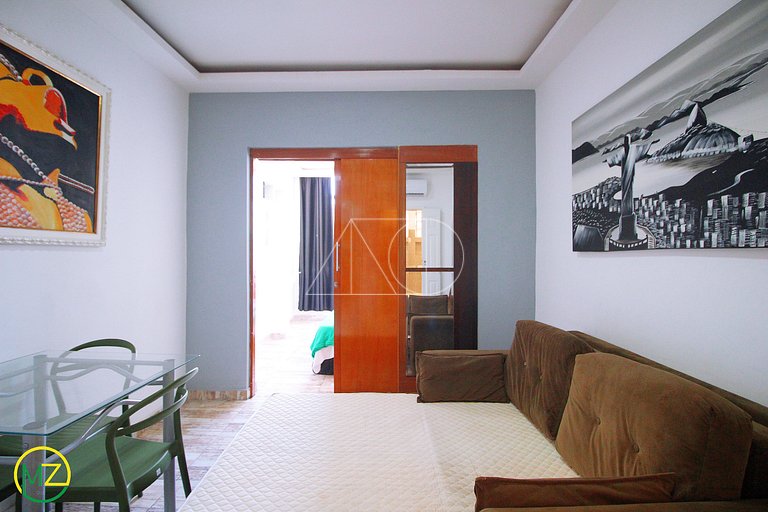 Studio para temporada com vista lateral para o mar!