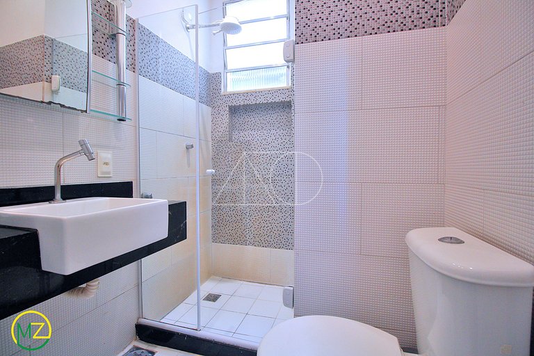 Studio para temporada com vista lateral para o mar!