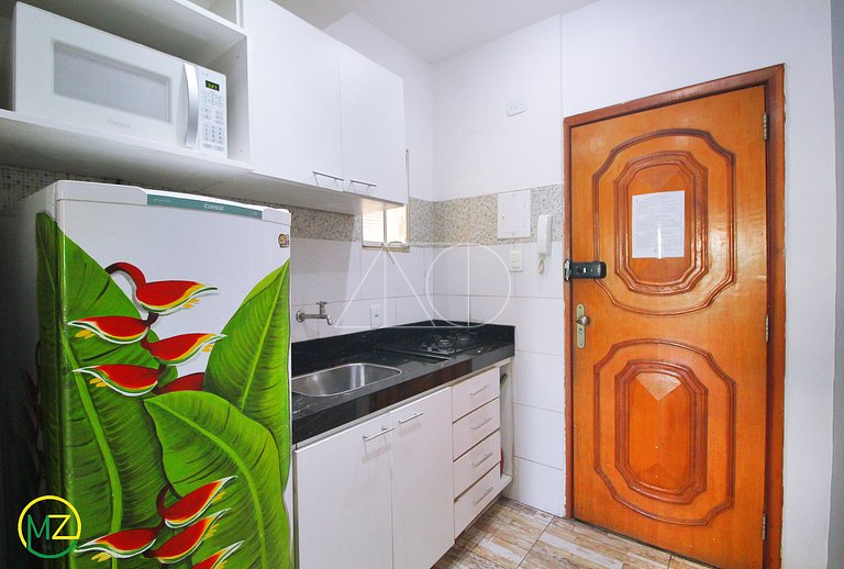 Studio para temporada com vista lateral para o mar!