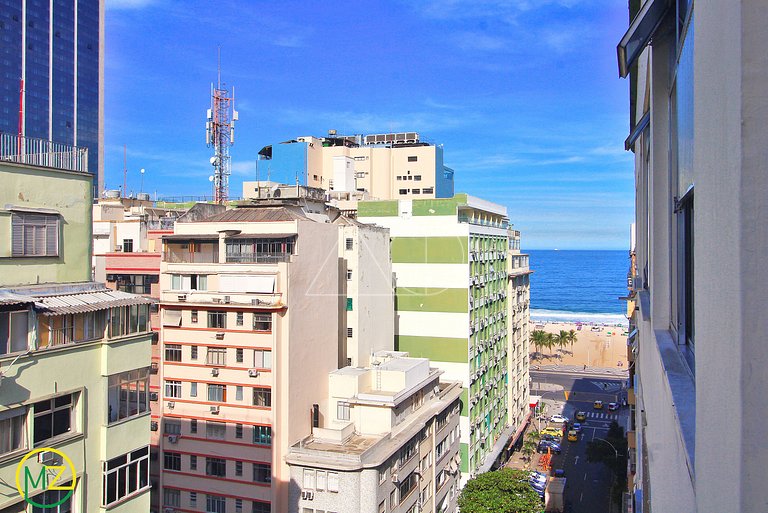 Studio para temporada com vista lateral para o mar!