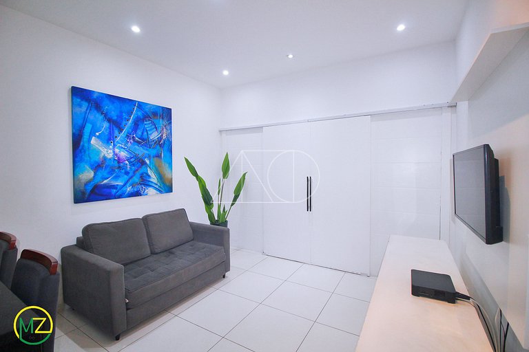 Studio Moderno com Vista Lateral para o Mar em Copacabana