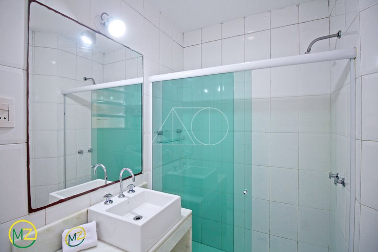 Studio Moderno com Vista Lateral para o Mar em Copacabana