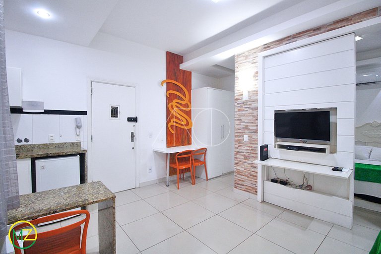 Lindo Studio Silencioso em Copacabana
