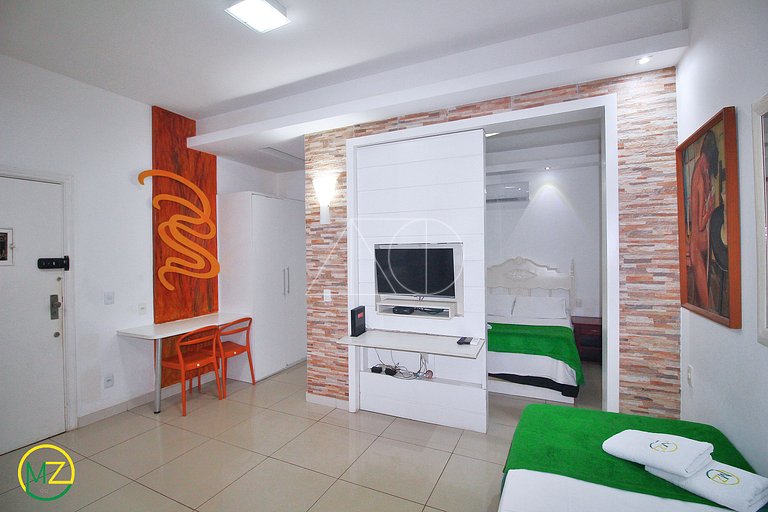 Lindo Studio Silencioso em Copacabana