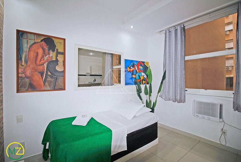 Lindo Studio Silencioso em Copacabana