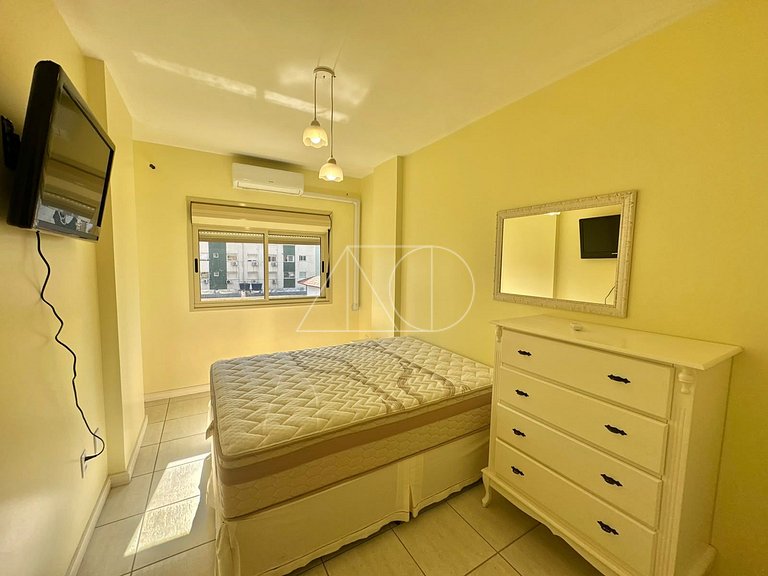 Apartamento em Residencial com Piscina Térmica Próximo ao Ma