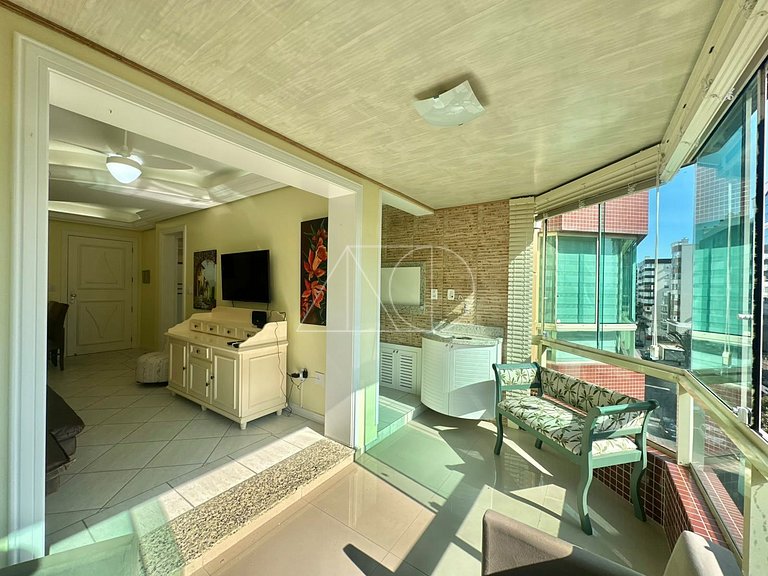 Apartamento em Residencial com Piscina Térmica Próximo ao Ma