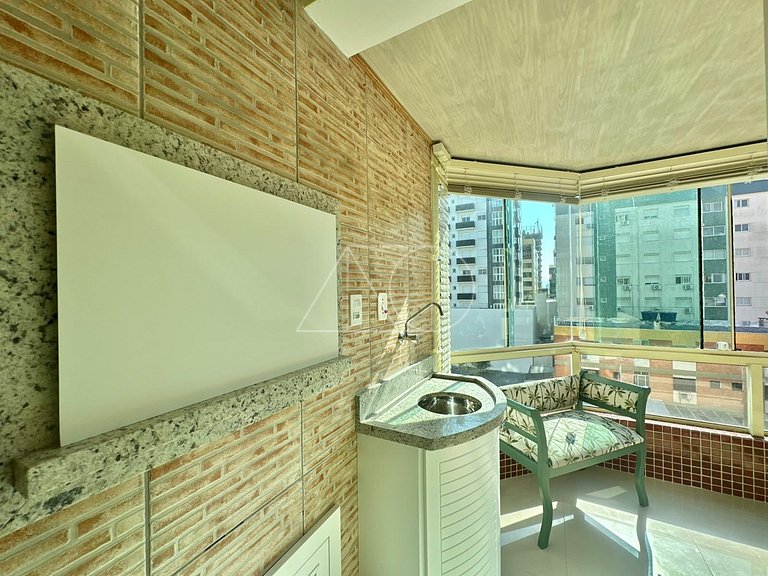 Apartamento em Residencial com Piscina Térmica Próximo ao Ma