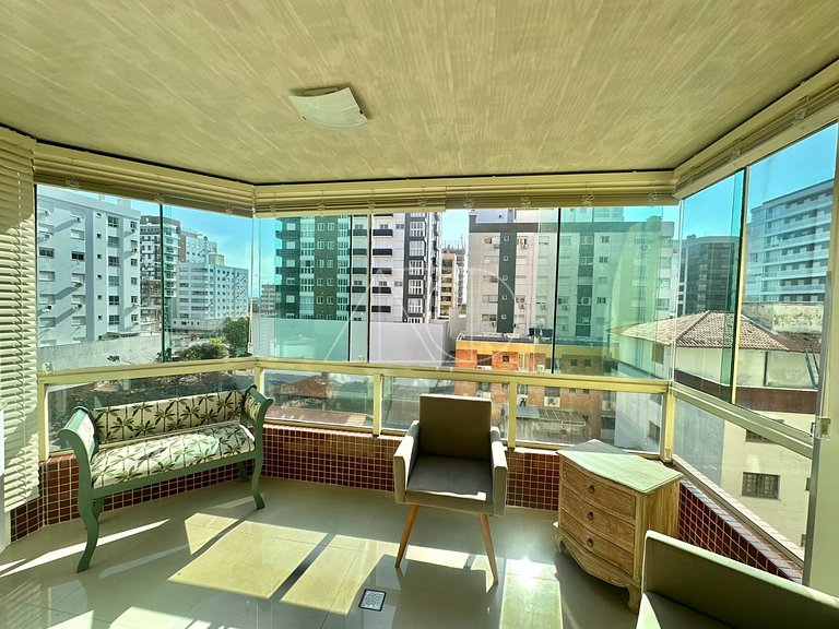 Apartamento em Residencial com Piscina Térmica Próximo ao Ma